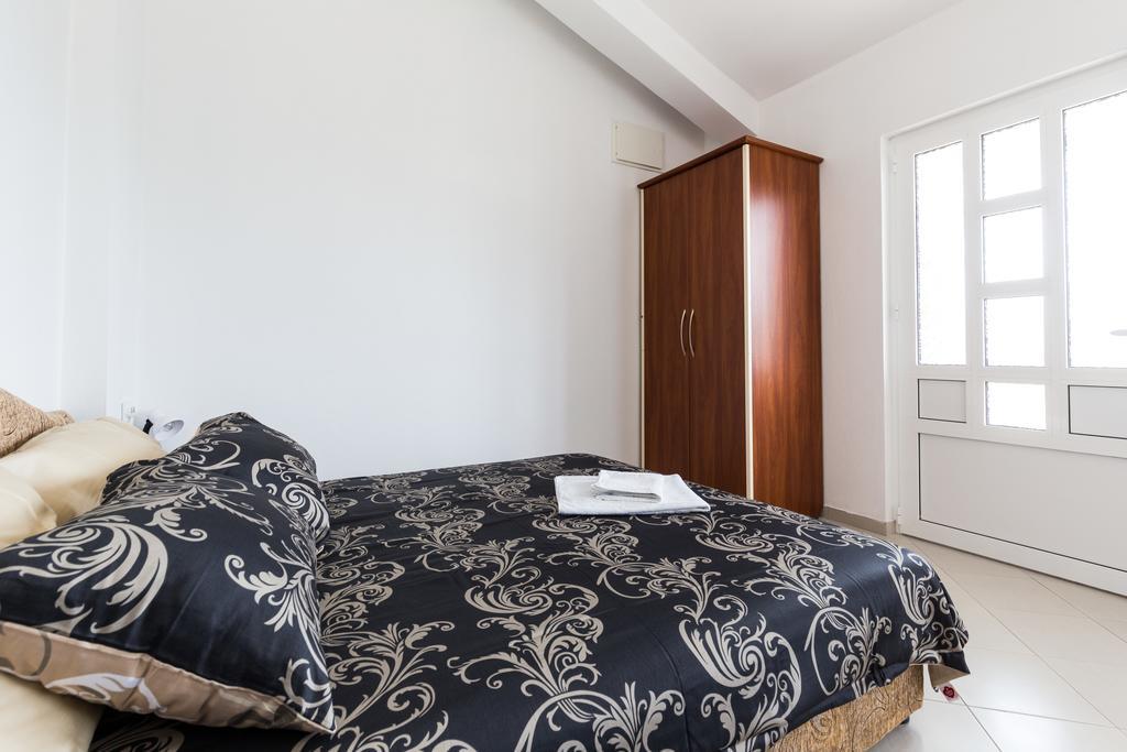 Apartments Sofia Sutomore Exterior photo